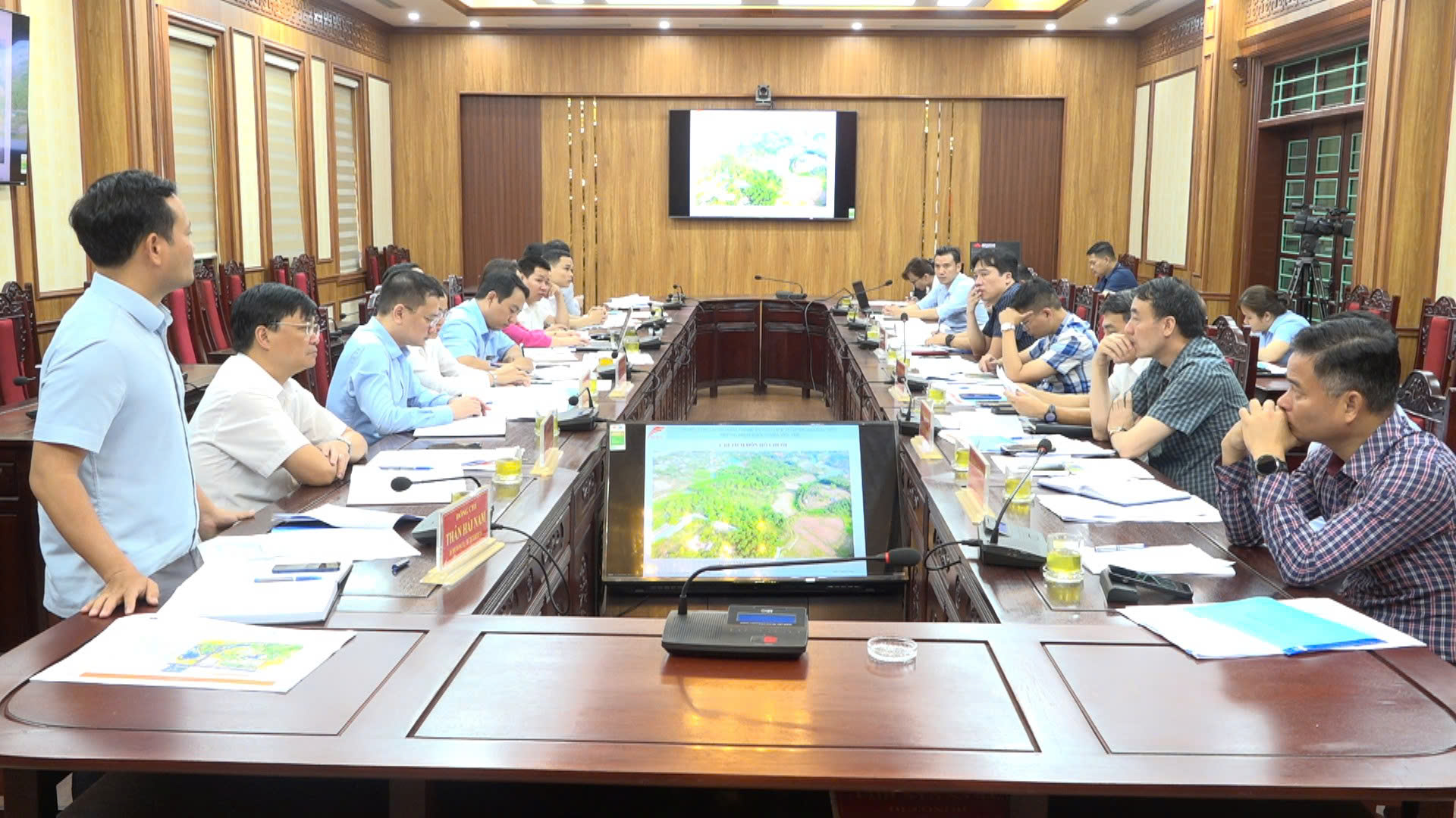 Hội nghị đánh giá nhu cầu và thống nhất phương án đầu tư tu bổ, tôn tạo 8 điểm di tích Những địa điểm khởi nghĩa Yên Thế.mp4